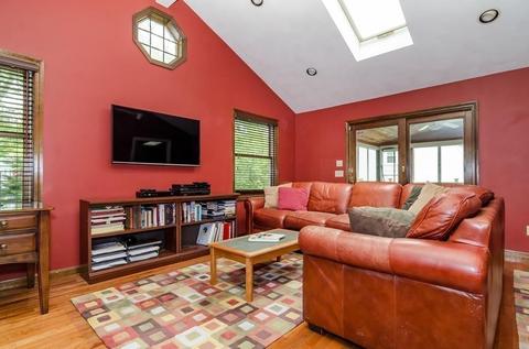 77 Standish Rd, Needham, MA 02492 photo 10