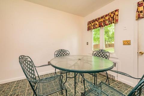 97 Woodside Ter, Springfield, MA 01108 photo 13