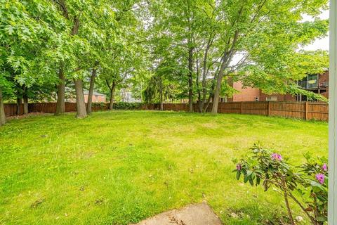 97 Woodside Ter, Springfield, MA 01108 photo 28