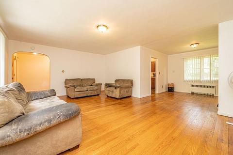 97 Woodside Ter, Springfield, MA 01108 photo 24