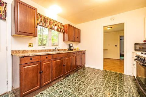 97 Woodside Ter, Springfield, MA 01108 photo 7