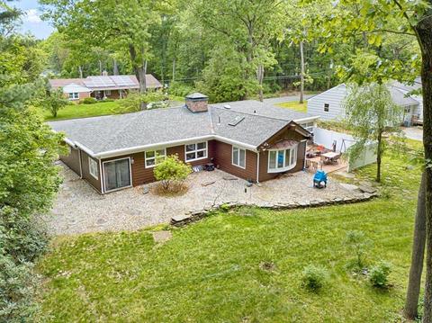 49 Eunice Dr, Longmeadow, MA 01106 photo 2