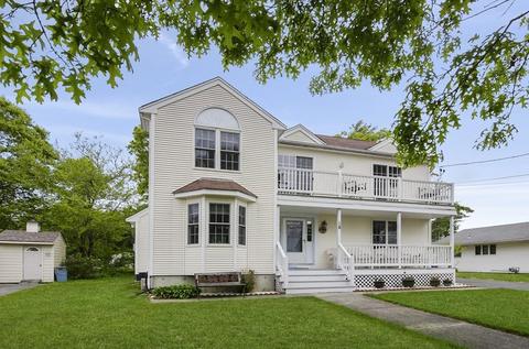 18 Broadmarsh Ave, Wareham, MA 02571 photo 1