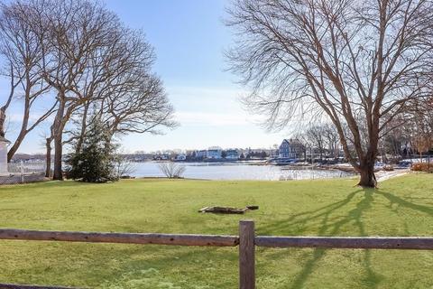 18 Broadmarsh Ave, Wareham, MA 02571 photo 2