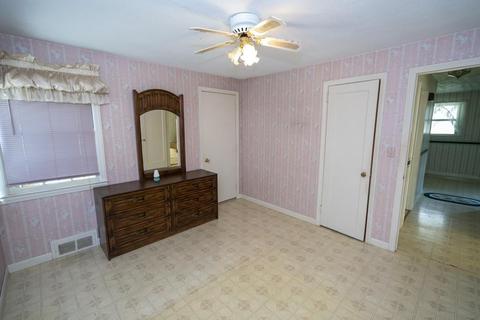 56 Burnside Ter, Springfield, MA 01118 photo 8