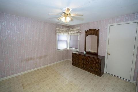 56 Burnside Ter, Springfield, MA 01118 photo 9
