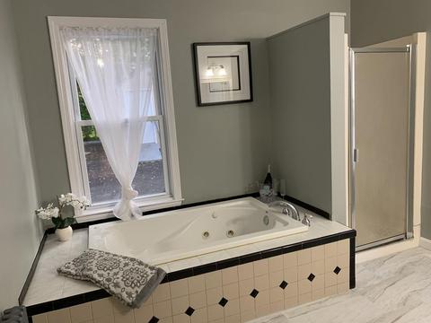 80 Greenwood St, Worcester, MA 01607 photo 3