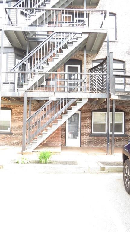 36 Elm St #B, Worcester, MA 01609 photo 30