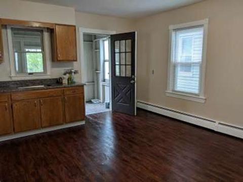 6 Camp St, Worcester, MA 01603 photo 2