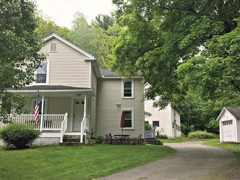 145 East St, Ware, MA 01082 photo 4