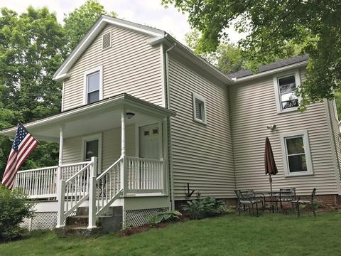 145 East St, Ware, MA 01082 photo 3