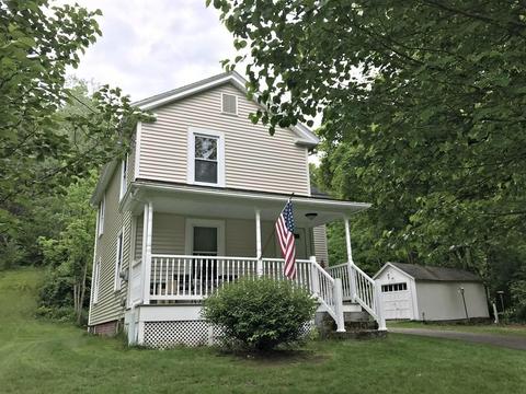 145 East St, Ware, MA 01082 photo 1
