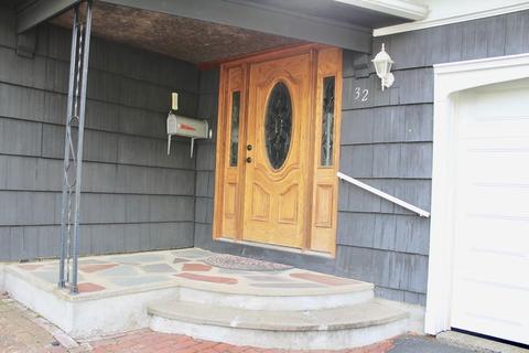 32 Mellon St, Springfield, MA 01104 photo 4
