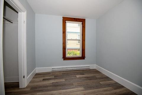 42 Richards St, Worcester, MA 01603 photo 8