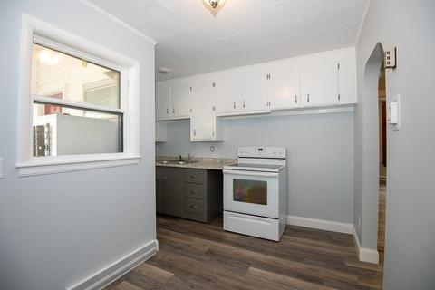 42 Richards St, Worcester, MA 01603 photo 4