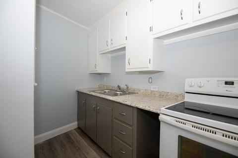42 Richards St, Worcester, MA 01603 photo 3