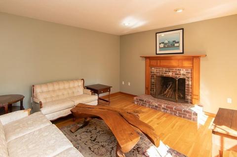 11 Mount St, Franklin, MA 02038 photo 12