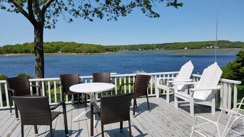 40 Thurston Point Rd, Gloucester, MA 01930 photo 1