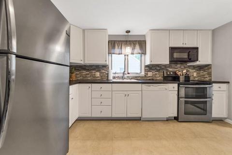 155 Wheeler Ave, Springfield, MA 01118 photo 9
