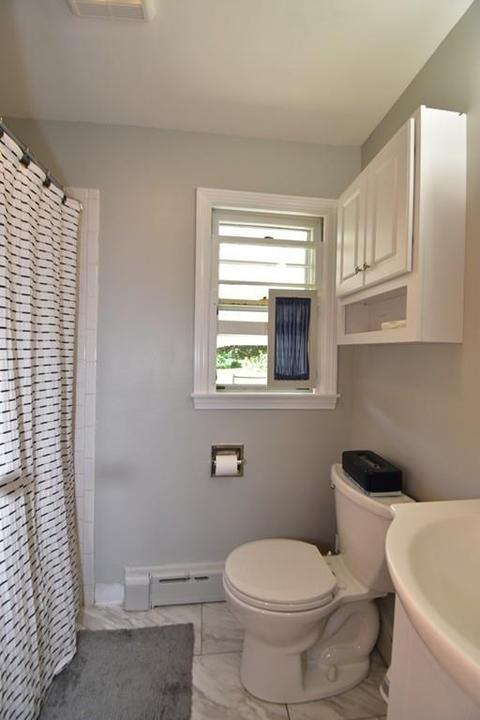 90 Briggs St, Easthampton, MA 01027 photo 10