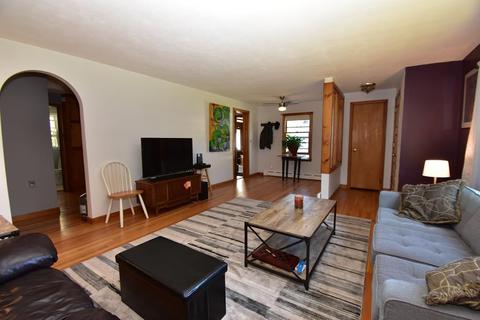 90 Briggs St, Easthampton, MA 01027 photo 5