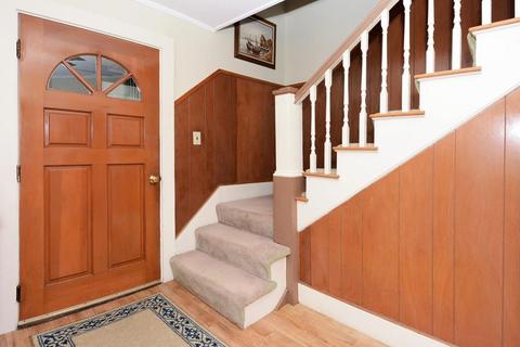5 Coolidge Rd, Danvers, MA 01923 photo 3
