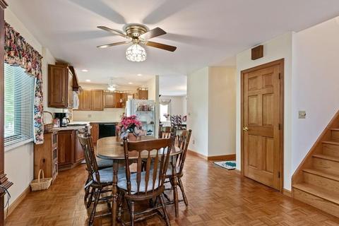190 High St, Reading, MA 01867 photo 6