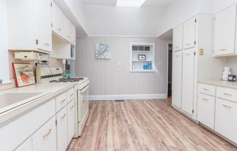 296 Riverside Dr, Dedham, MA 02026 photo 4