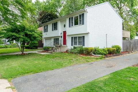 65 Powell Ave, Springfield, MA 01118 photo 1