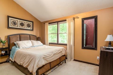 65 Powell Ave, Springfield, MA 01118 photo 13