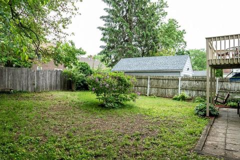 65 Powell Ave, Springfield, MA 01118 photo 4