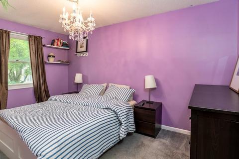 65 Powell Ave, Springfield, MA 01118 photo 18