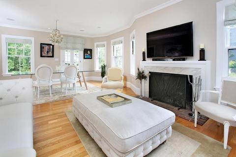 145 Middlesex Rd, Brookline, MA 02467 photo 3