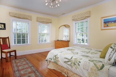145 Middlesex Rd, Brookline, MA 02467 photo 10