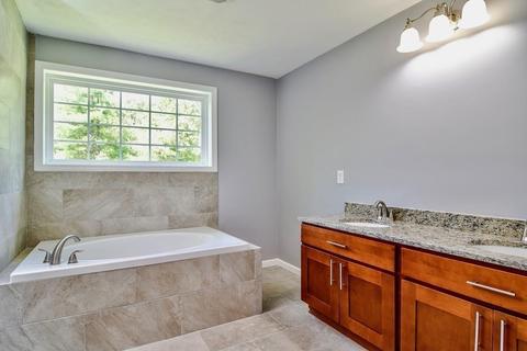178 North St, Upton, MA 01568 photo 25