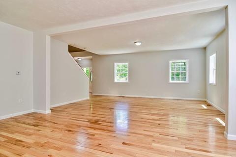 178 North St, Upton, MA 01568 photo 10