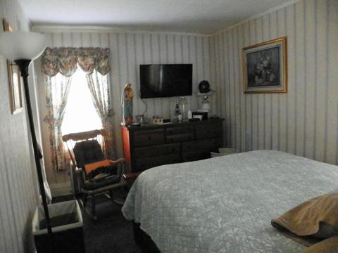 40 Home St, Springfield, MA 01104 photo 9