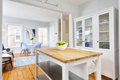4 Perry St #2, Brookline, MA 02445 photo 2