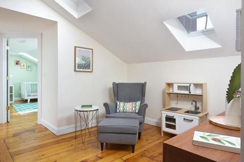 4 Perry St #2, Brookline, MA 02445 photo 8