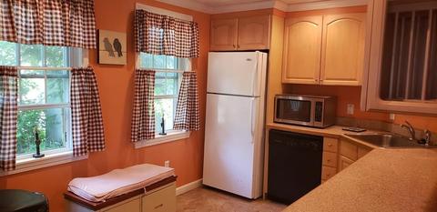 19 Freeman Ave, Webster, MA 01570 photo 4