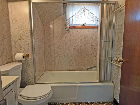 522 Palmer St, Fall River, MA 02721 photo 15