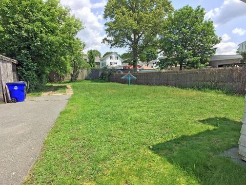 522 Palmer St, Fall River, MA 02721 photo 3