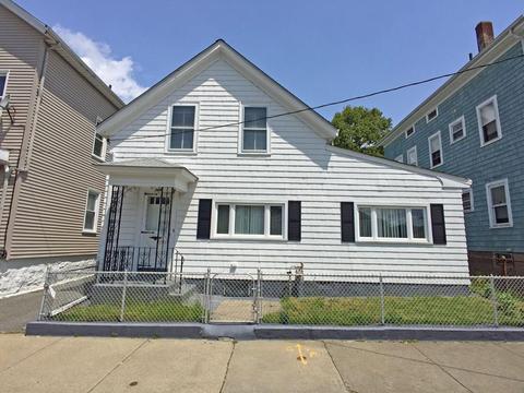 522 Palmer St, Fall River, MA 02721 photo 1