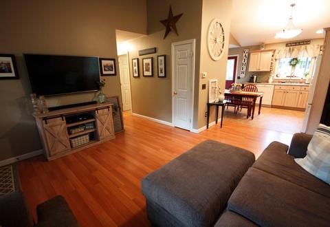 101 Walnut Hill Rd, Orange, MA 01364 photo 9