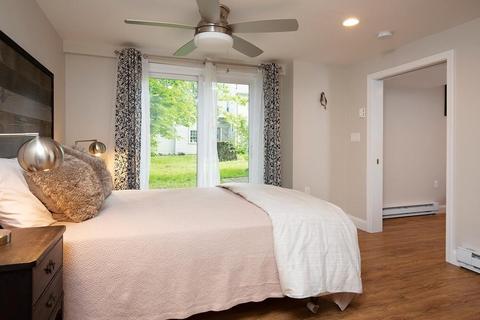 36 Risley Rd, Chestnut Hill, MA 02467 photo 6