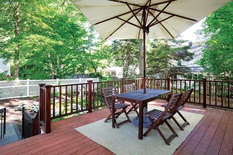 36 Risley Rd, Chestnut Hill, MA 02467 photo 12