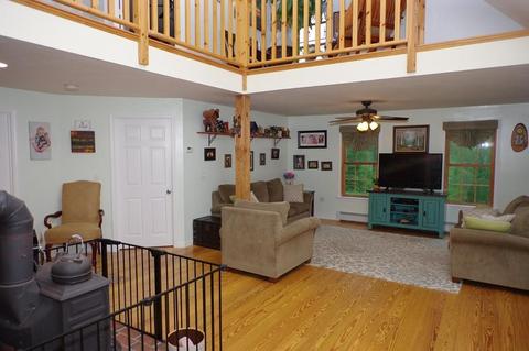 450 Mill St, Gardner, MA 01440 photo 10