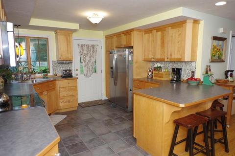 450 Mill St, Gardner, MA 01440 photo 3
