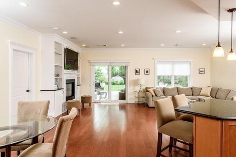 60 Adele Rd, Quincy, MA 02169 photo 2