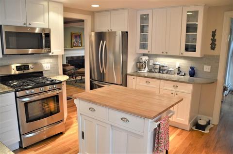 147 Lindbergh Ave, Needham, MA 02494 photo 3